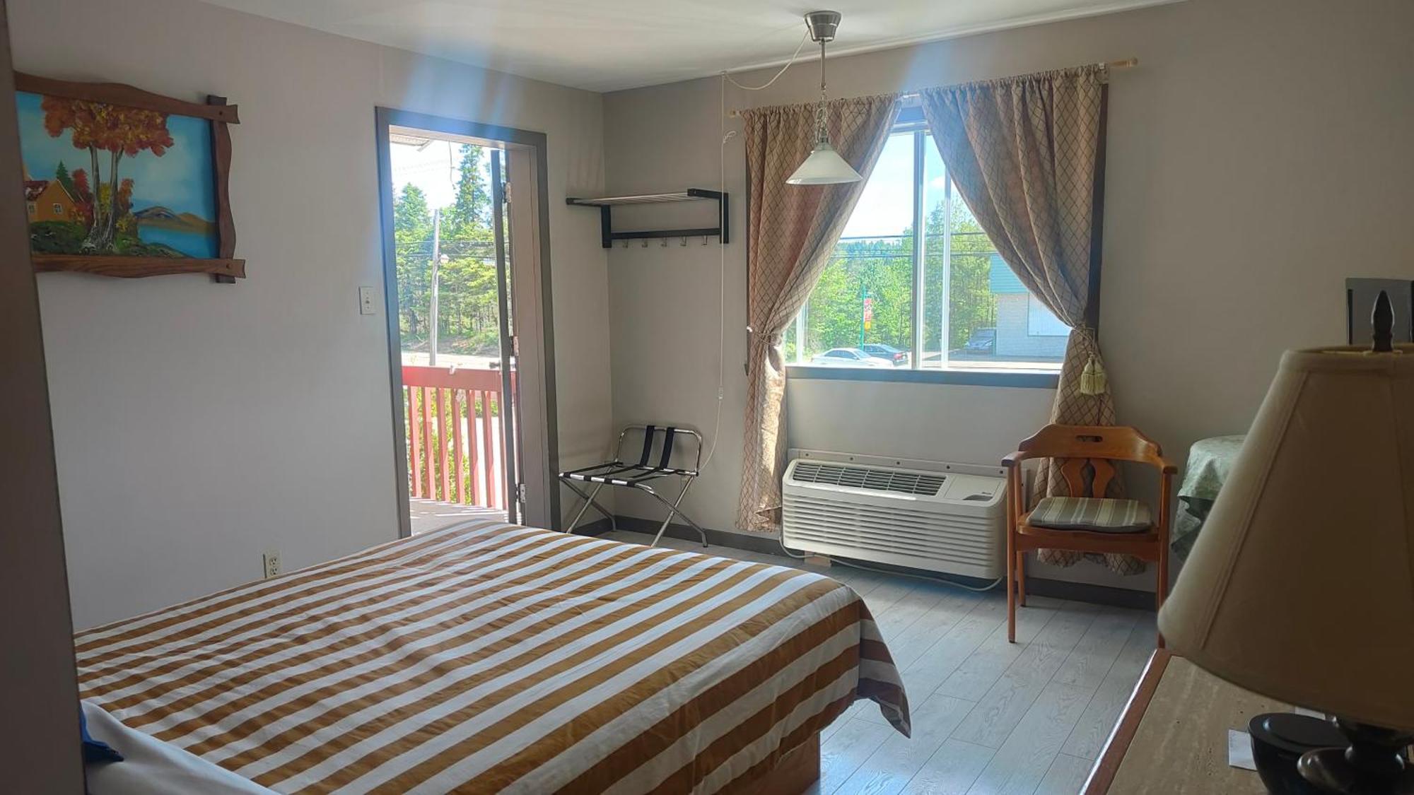 Le Radisson De Motel